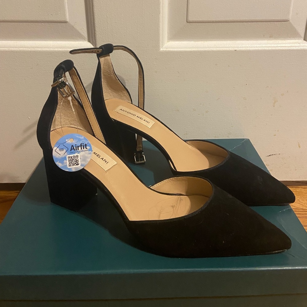 Antonio Melani- Jazper size 9 never worn black